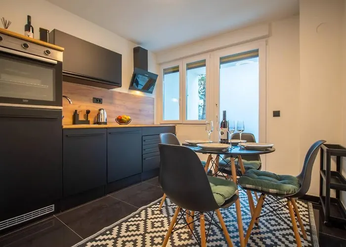 Hesa- 4 Star Rijeka